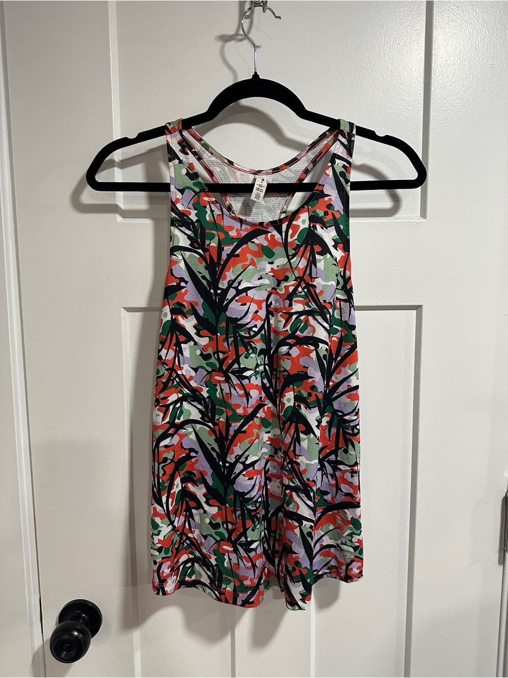 Under Armour Multicolor Floral Camo Tank Top - Red, Green, Black